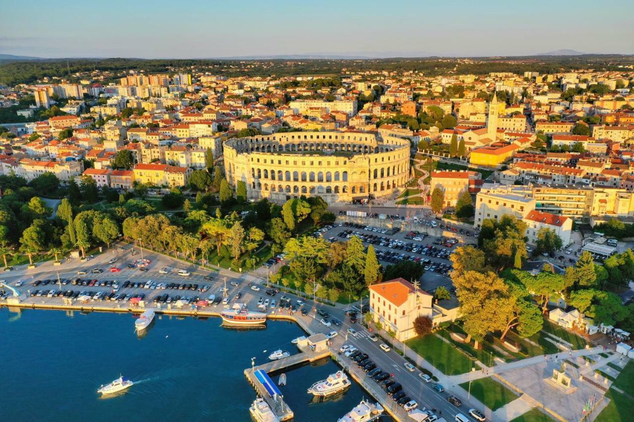 Apartments Dream In Arena 2 Pula Center Free Parking Esterno foto
