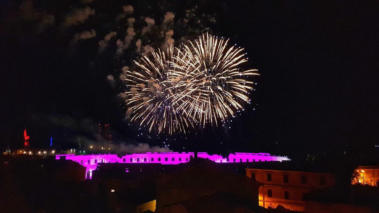 Apartments Dream In Arena 2 Pula Center Free Parking Esterno foto