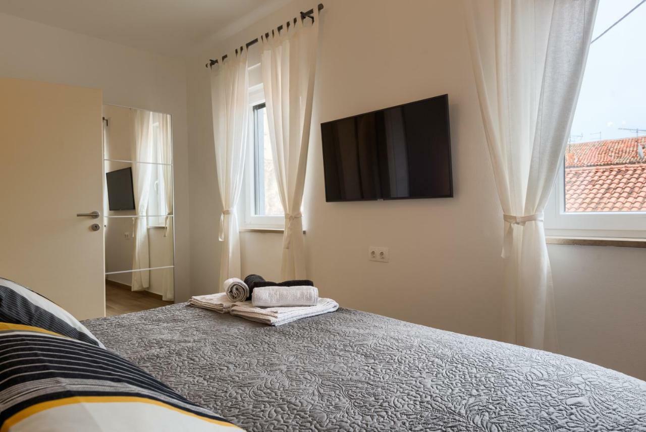 Apartments Dream In Arena 2 Pula Center Free Parking Esterno foto